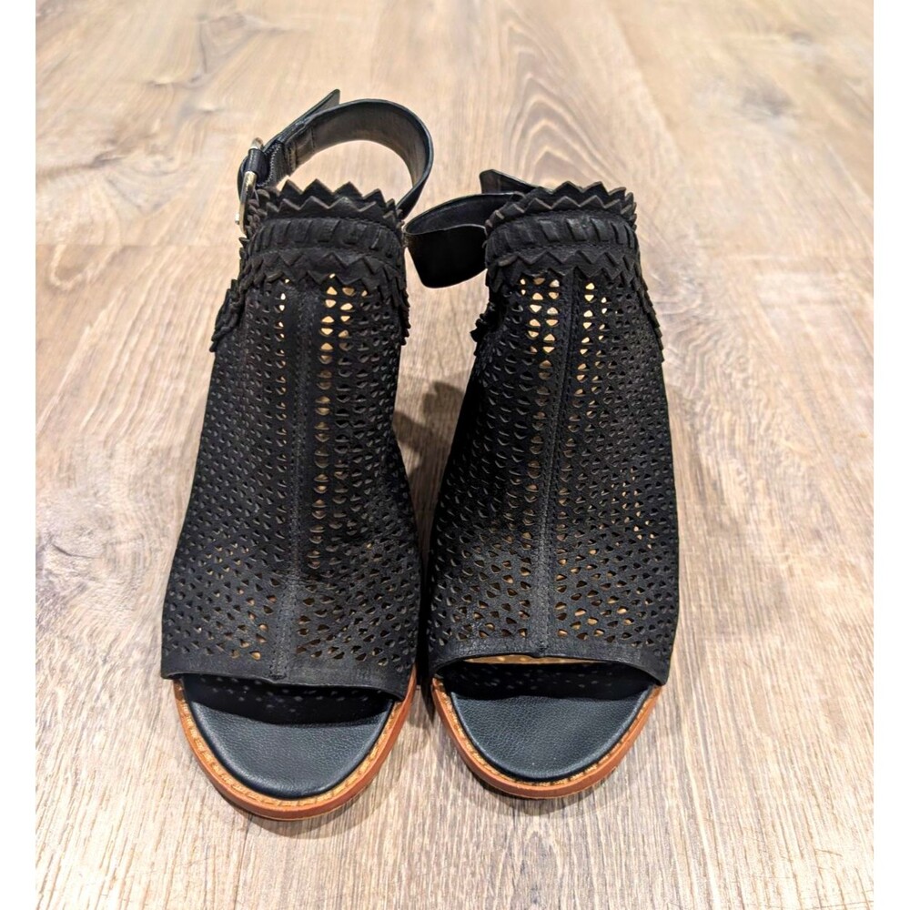 Vince Camuto Tricinda Black Perforated Leather Block Heel Sandals Size 6.5